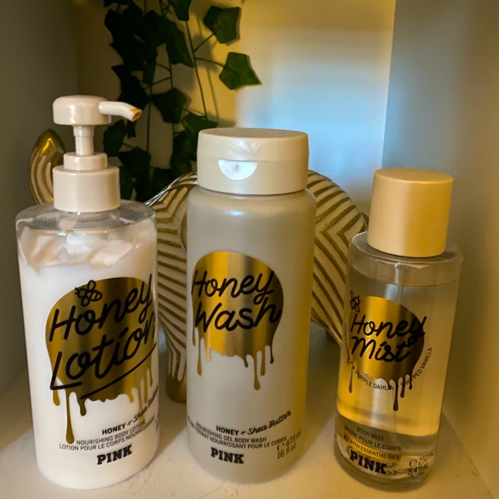 Victoria’s Secret PINK Honey Body Set